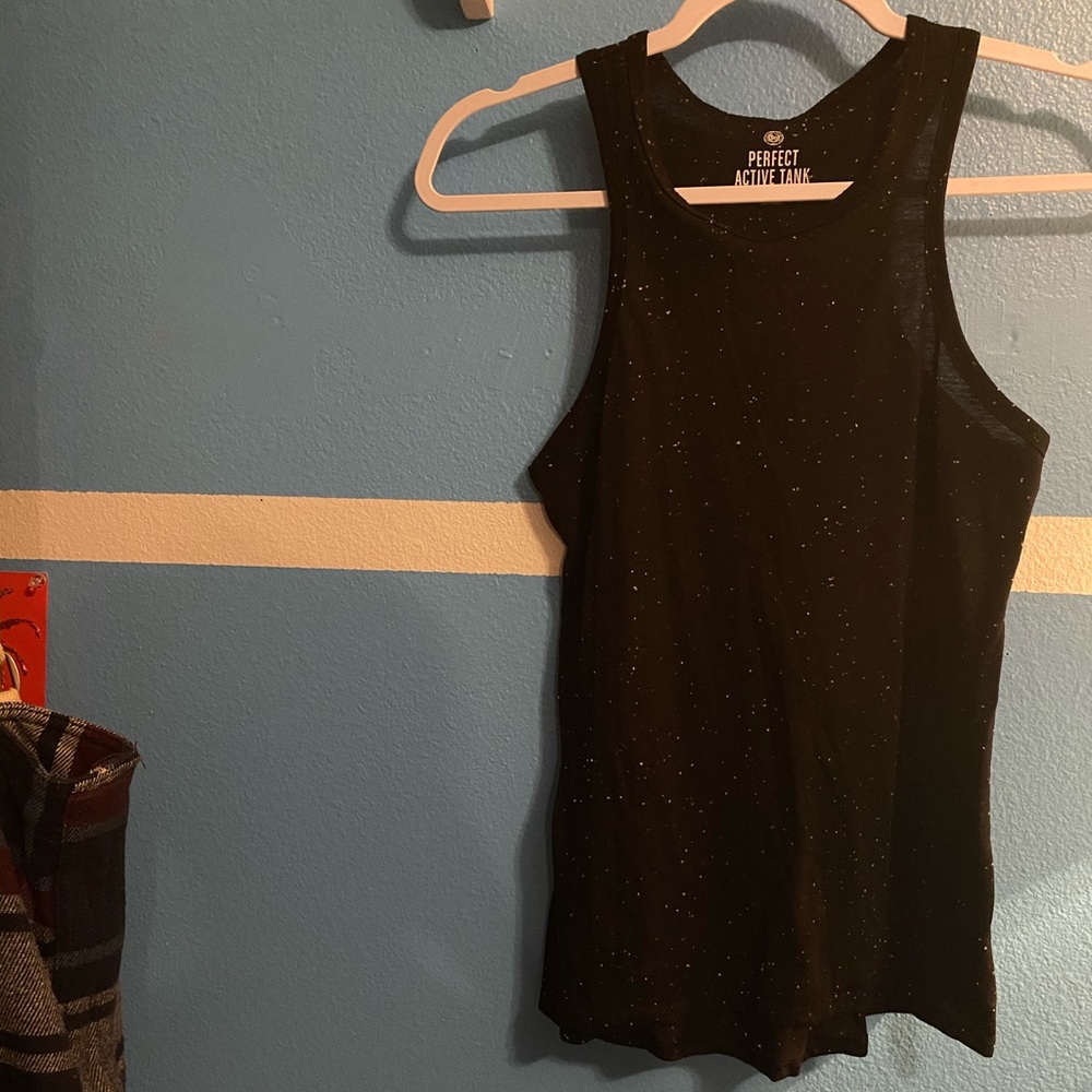 ⭐️ Black and White Perfect Active Tank